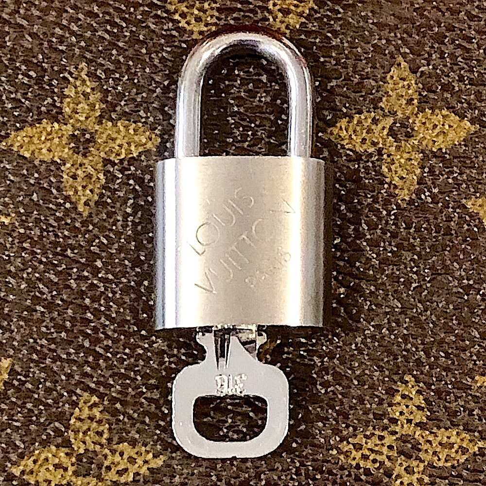 LOUIS VUITTON Silver Lock & Key Brushed Palladium Made In France COA #316 - Picture 3 of 14